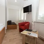 Patria Gæstehus 3*